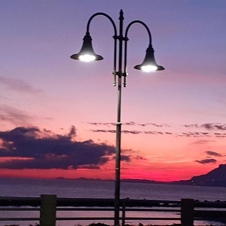 Azzurra Casa Vacanza Ventimiglia Luaran gambar